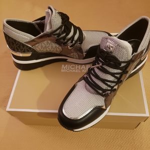 Brand New Michael Kors LIV Trainers Extreme